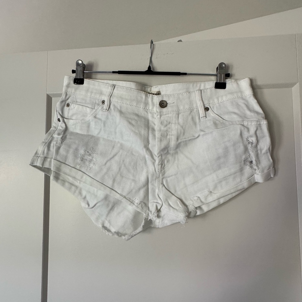 NWT Roxy White Mini Jean Shorts Size 29